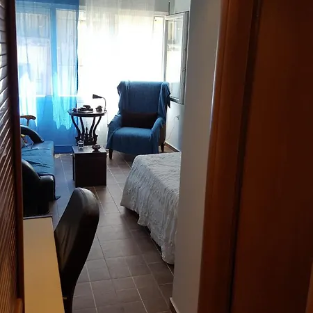 Ideal Location At The Heart Of Centre Apartment